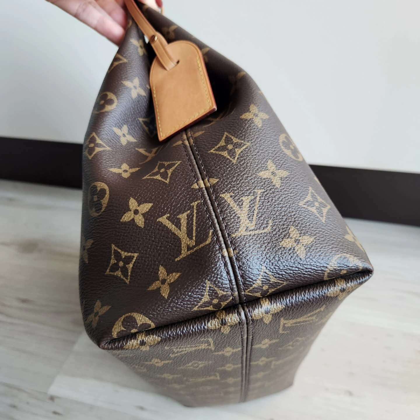 Louis Vuitton Graceful MM