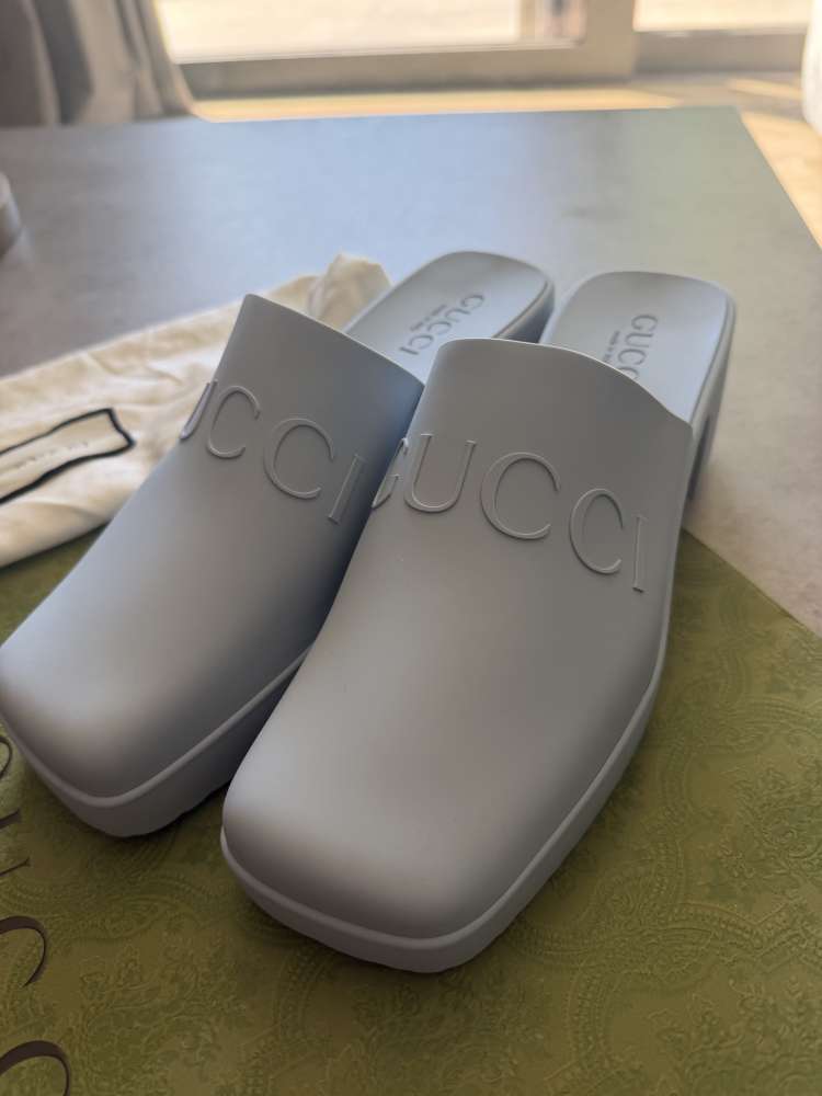Gucci boty