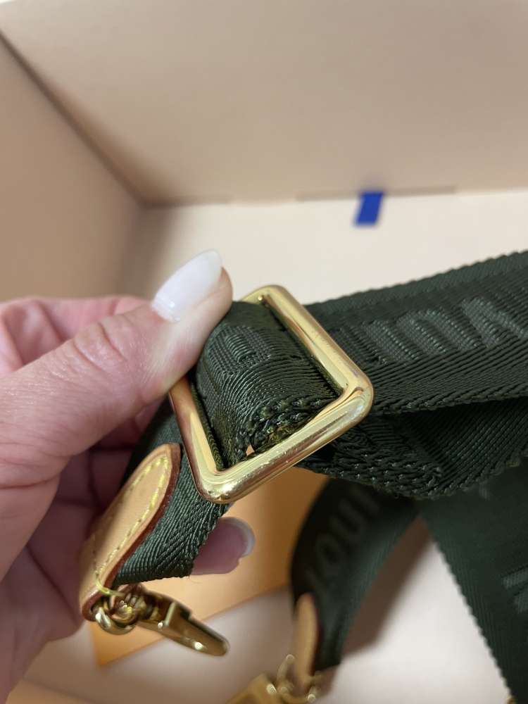 Louis Vuitton multipochette
