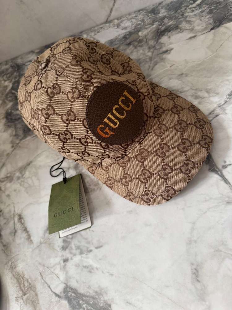 Gucci šiltovka