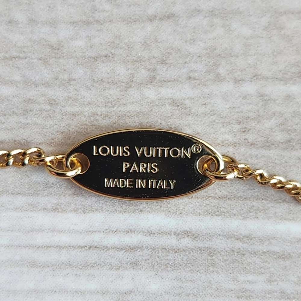 Louis Vuitton Nahrdelnik
