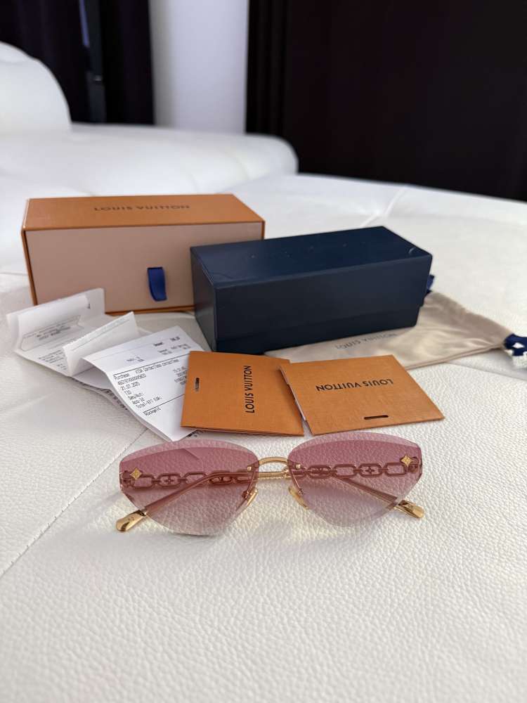 Louis Vuitton Jewel Low Cat Eye Sunglasses