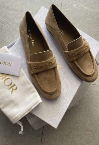 https://www.vipluxury.sk/Dior mokasiny