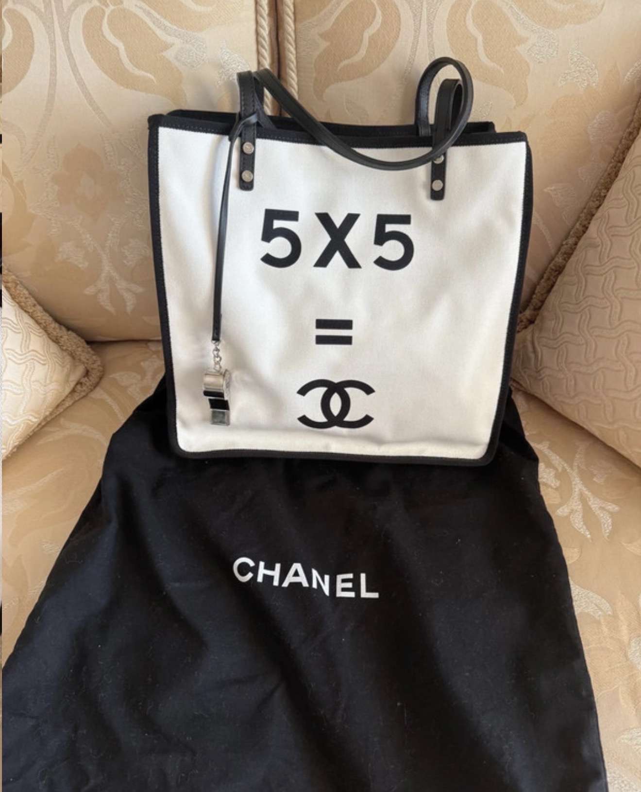 Chanel shopperka