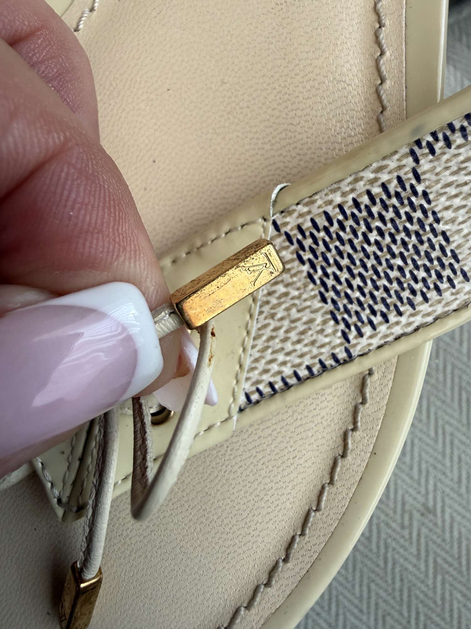 Louis Vuitton slapky