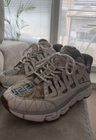https://www.vipluxury.sk/Tenisky Versace,veľ.38,5 cm