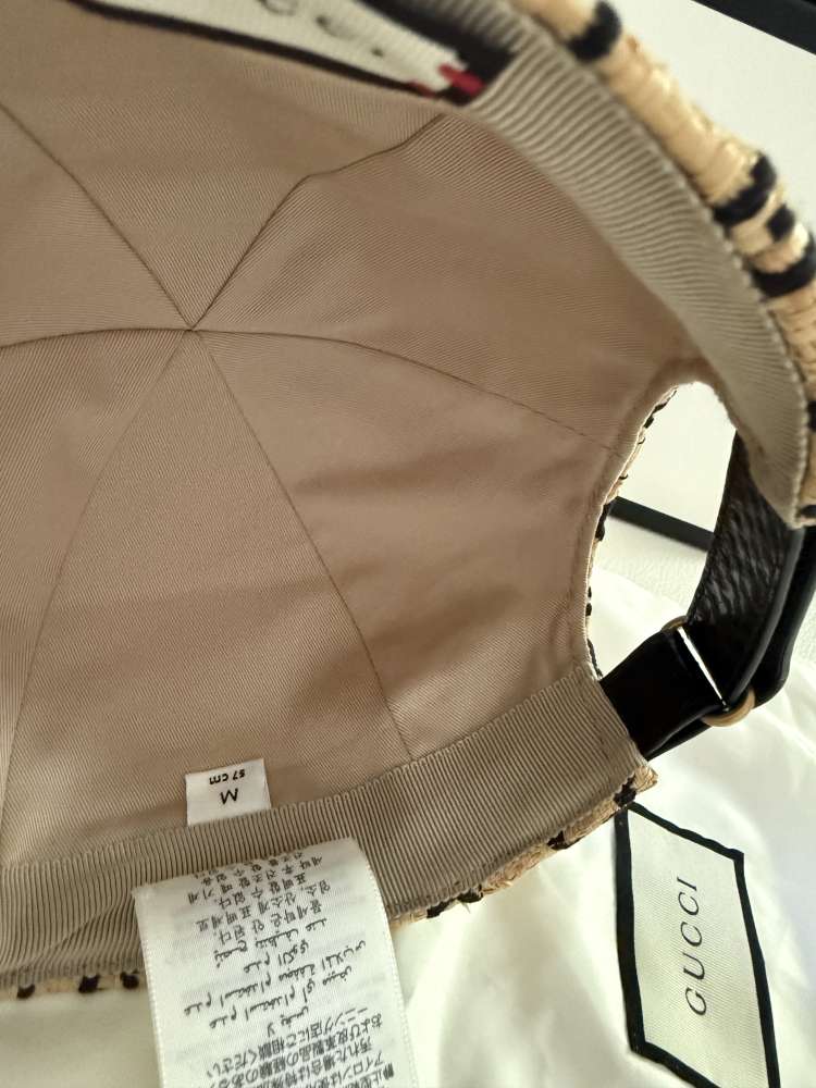 Klobúk Gucci Raffia GG s monogramom