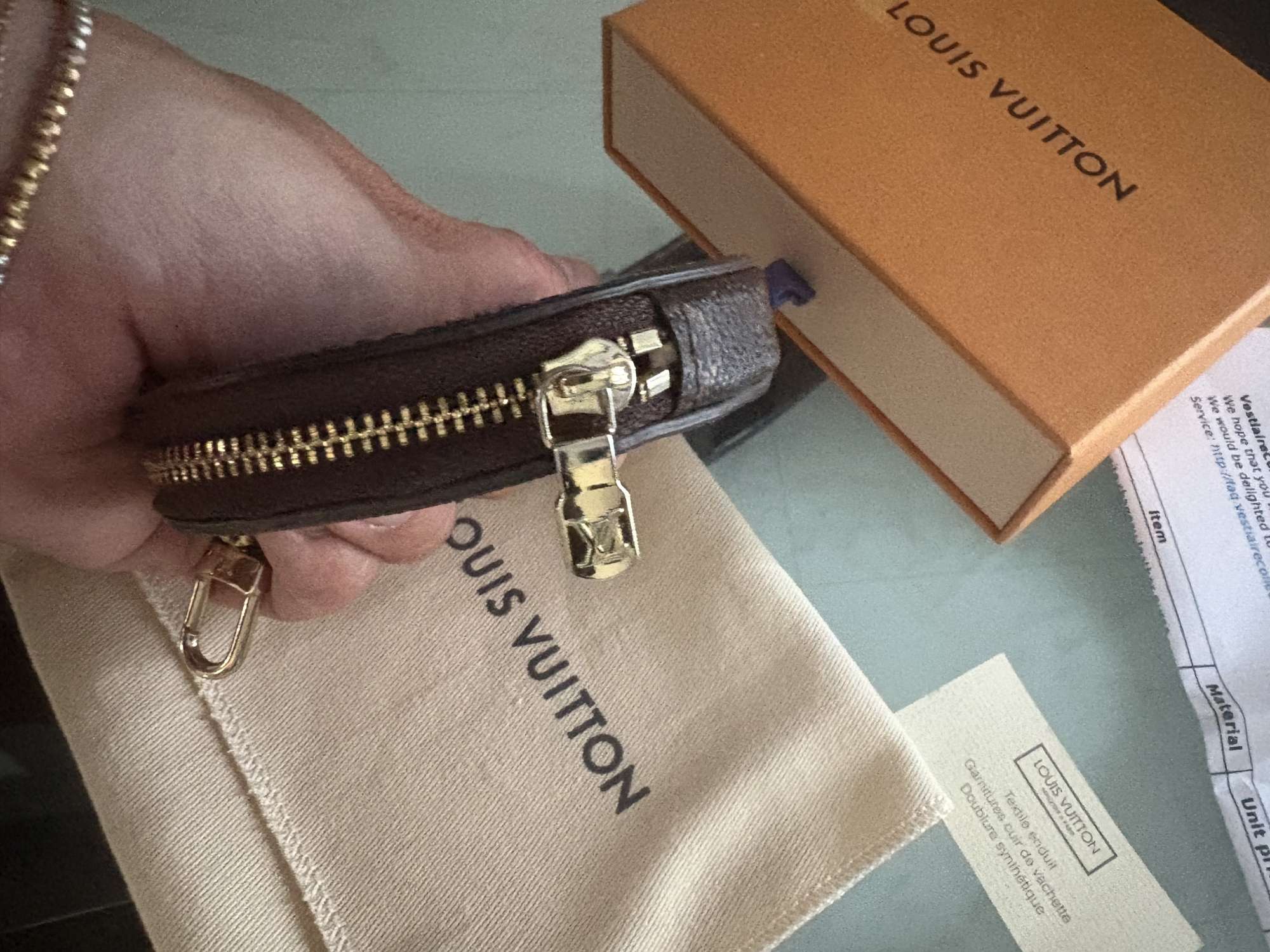 Louis Vuitton peňaženka, prívesok , kľúčenka