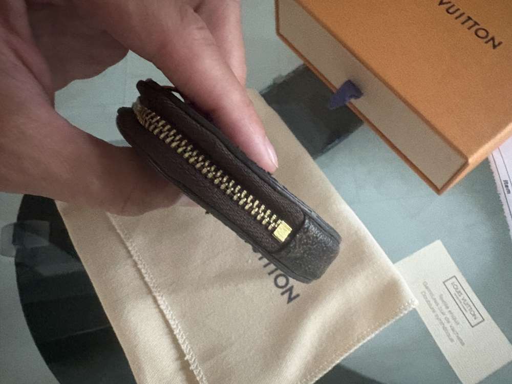 Louis Vuitton peňaženka, prívesok , kľúčenka