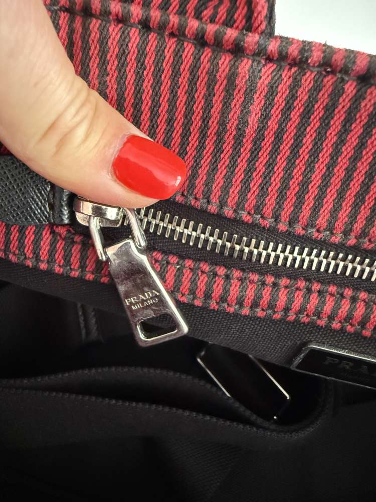 Prada canapa tote kabelka stripe