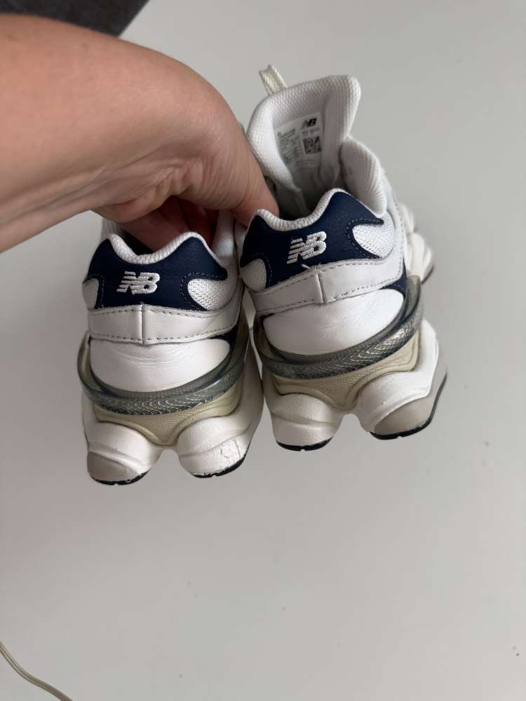 New balance 9060 tenisky 38