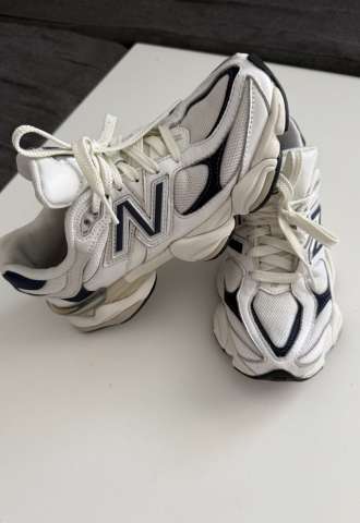 https://www.vipluxury.sk/New balance 9060 tenisky 38