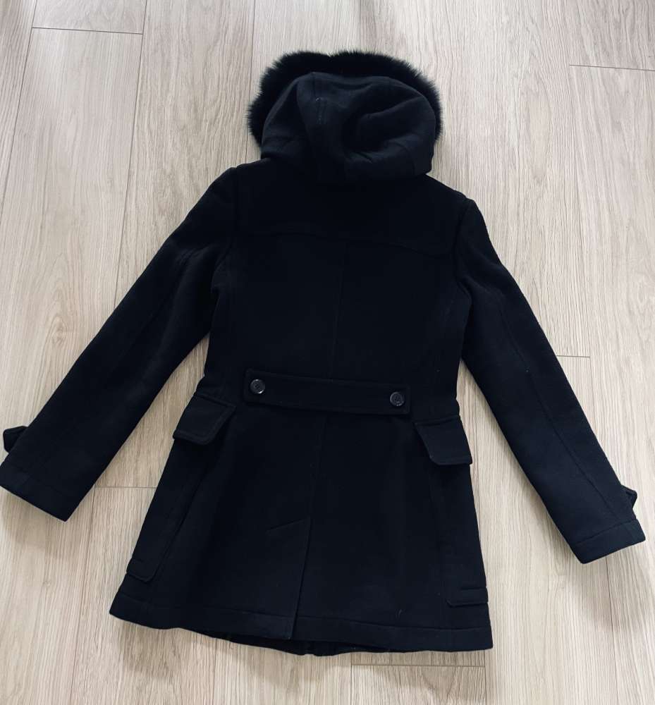 Burberry Brit dámsky čierny kabát, 100% vlna, pravá kožušina na kapucni, veľkosť XS/S