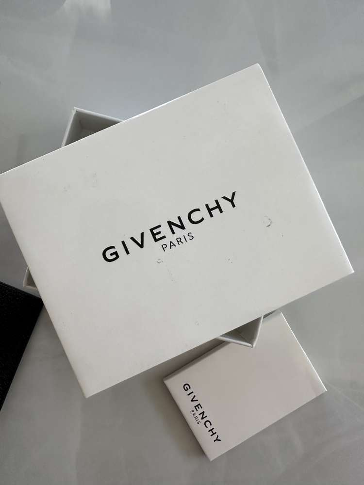 Cardholder Givenchy Paris