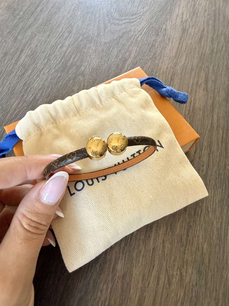 Louis Vuitton náramok