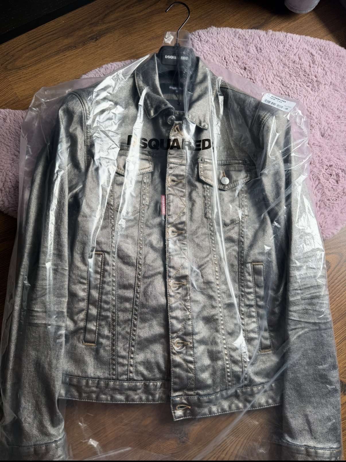 DSQUARED2 metalic effekt riflova bunda