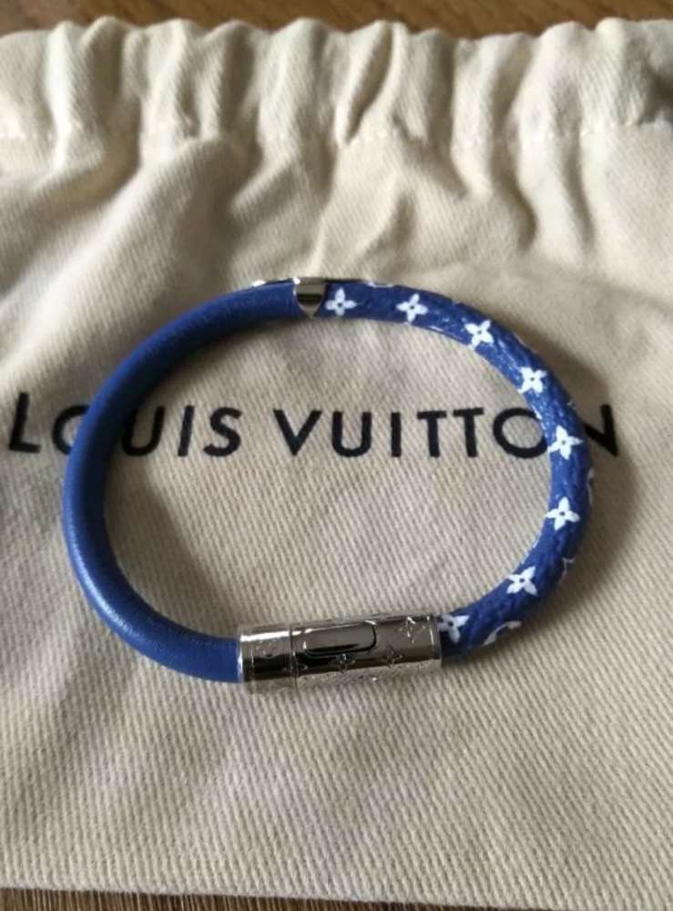 Louis Vuitton náramok