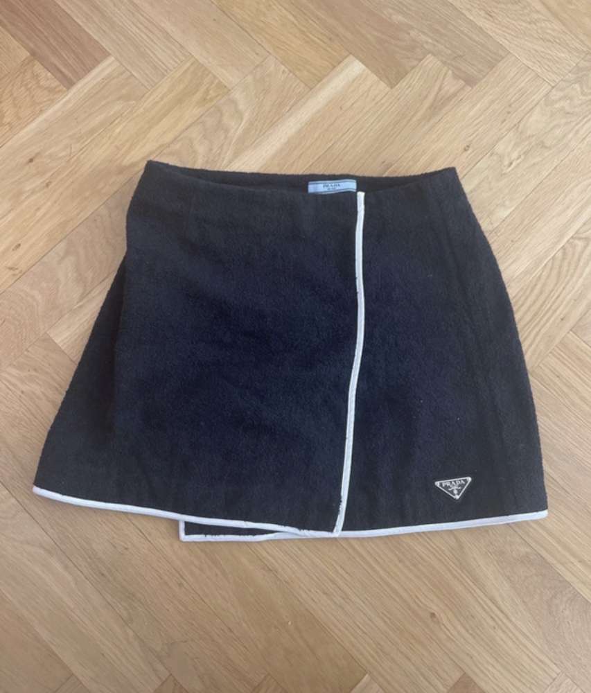 Prada sukňa