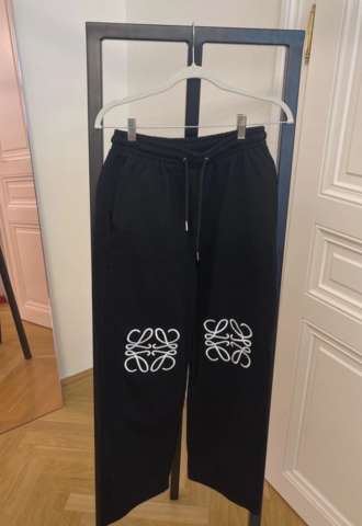 https://www.vipluxury.sk/LOEWE tepláky