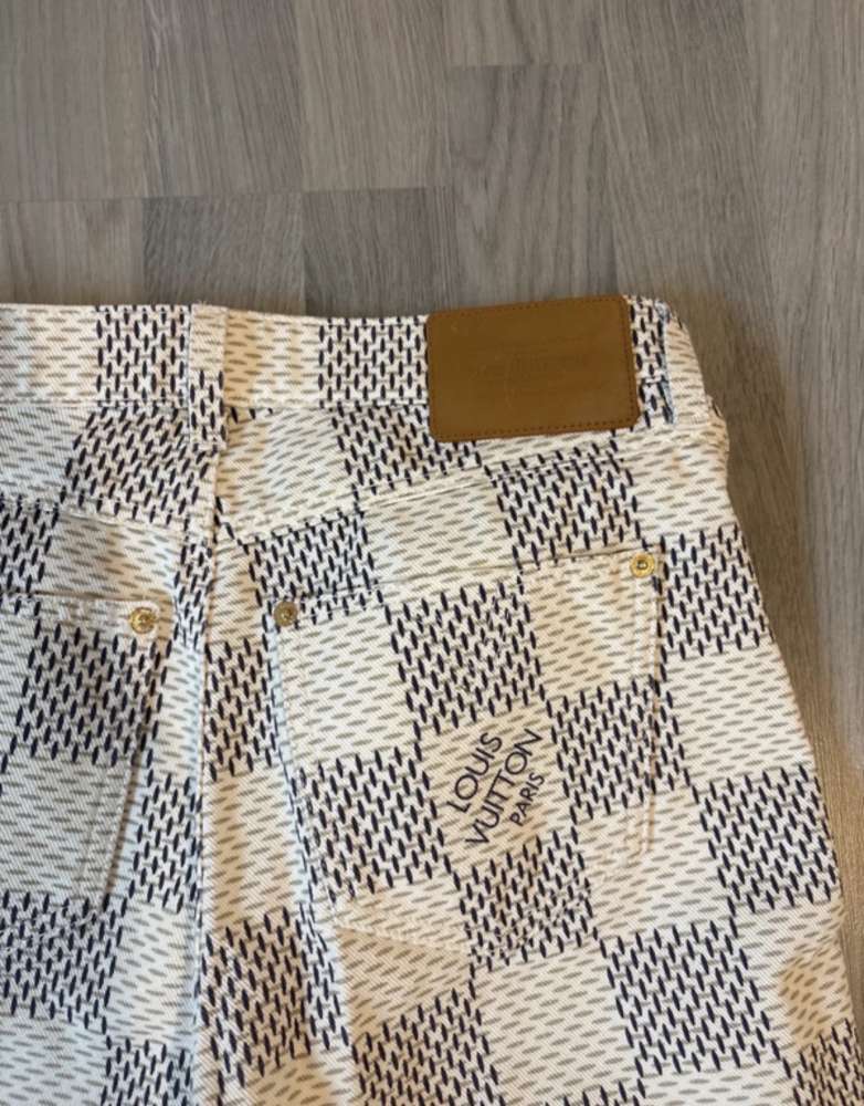 Louis Vuitton rifle