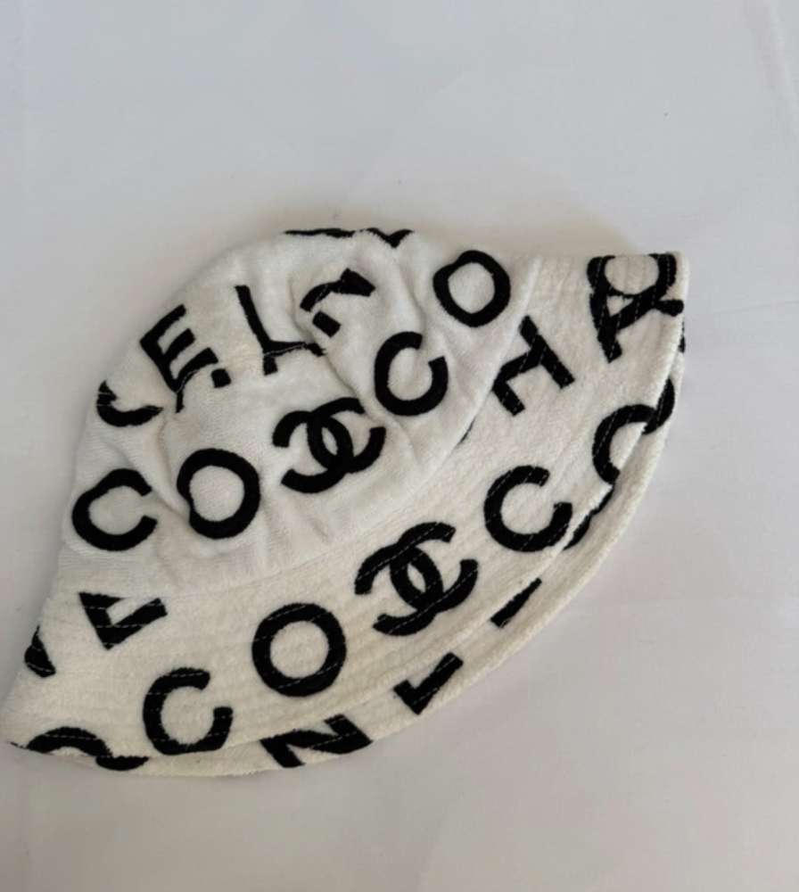 Chanel klobúk