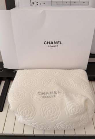 https://www.vipluxury.sk/Chanel beauty taška