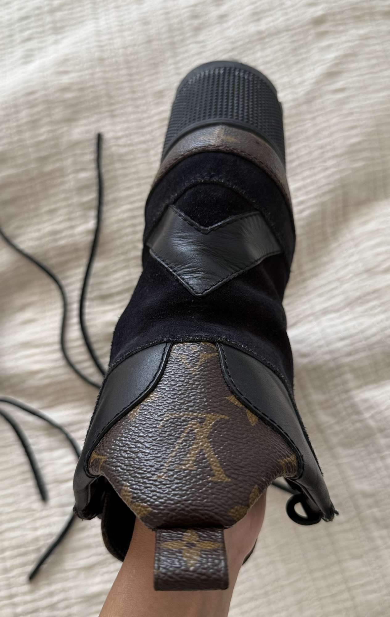 Louis Vuitton Laureate Desert Boot