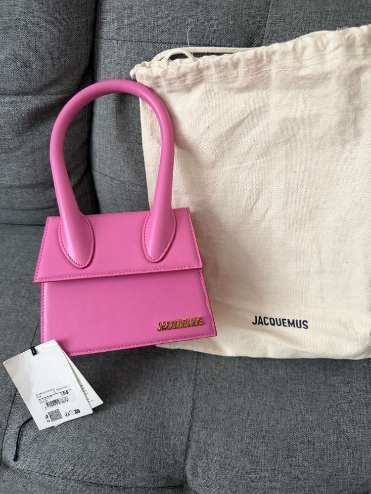 Jacquemus Kabelka