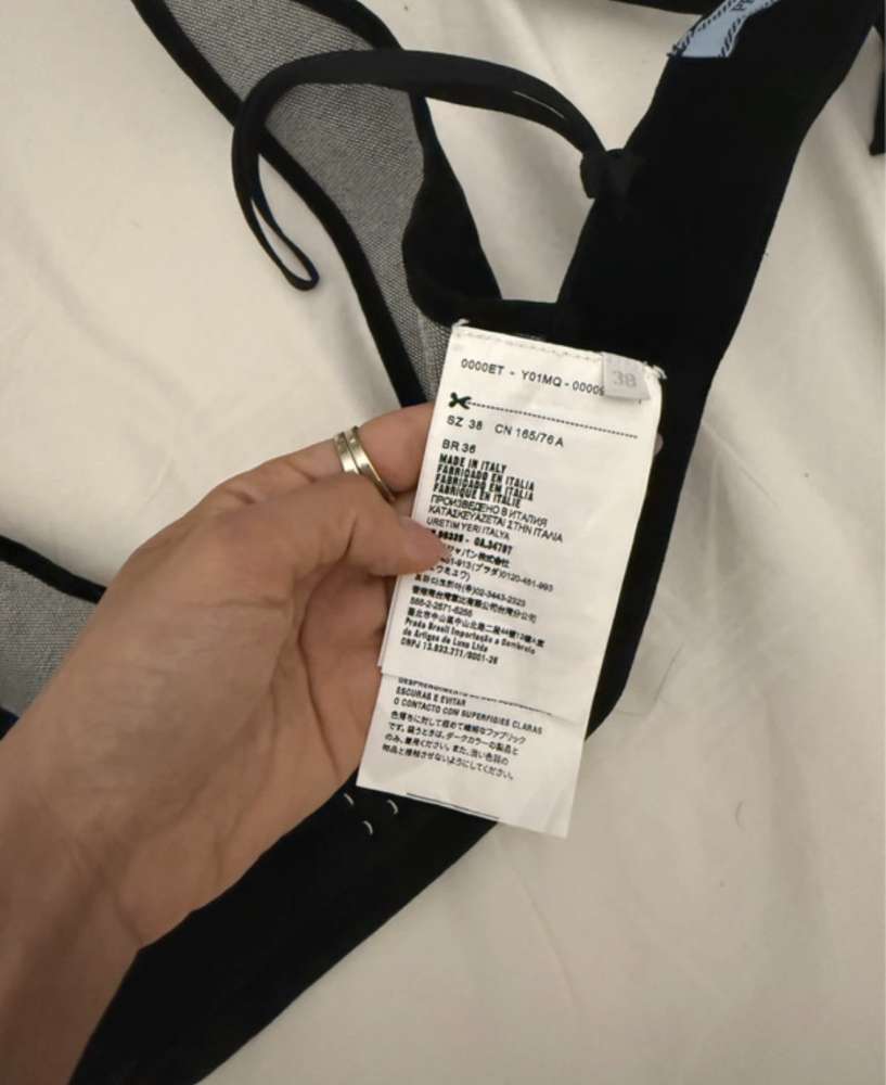 Prada podprsenka
