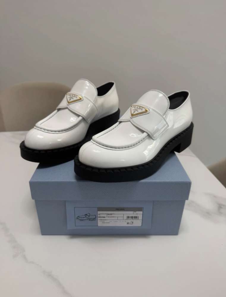 Prada mokasiny