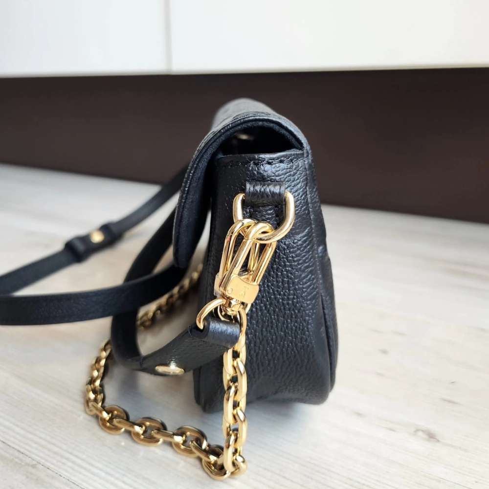 Louis Vuitton Ivy