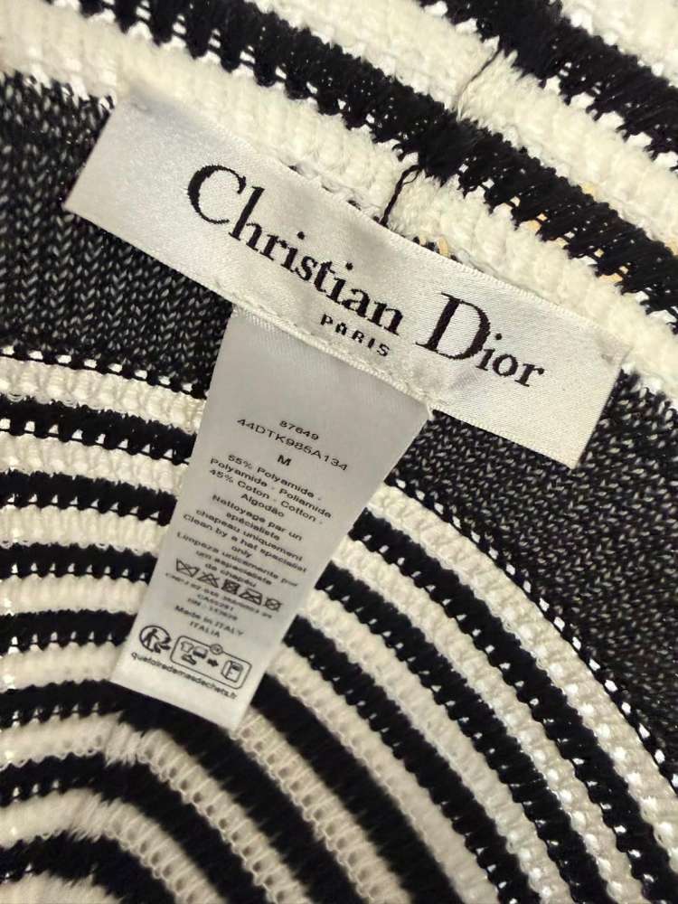 Dior klobúk
