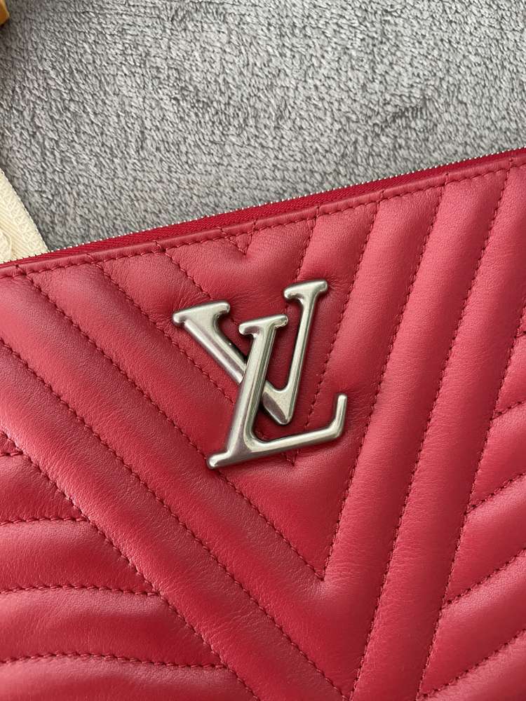 Louis Vuitton pochette