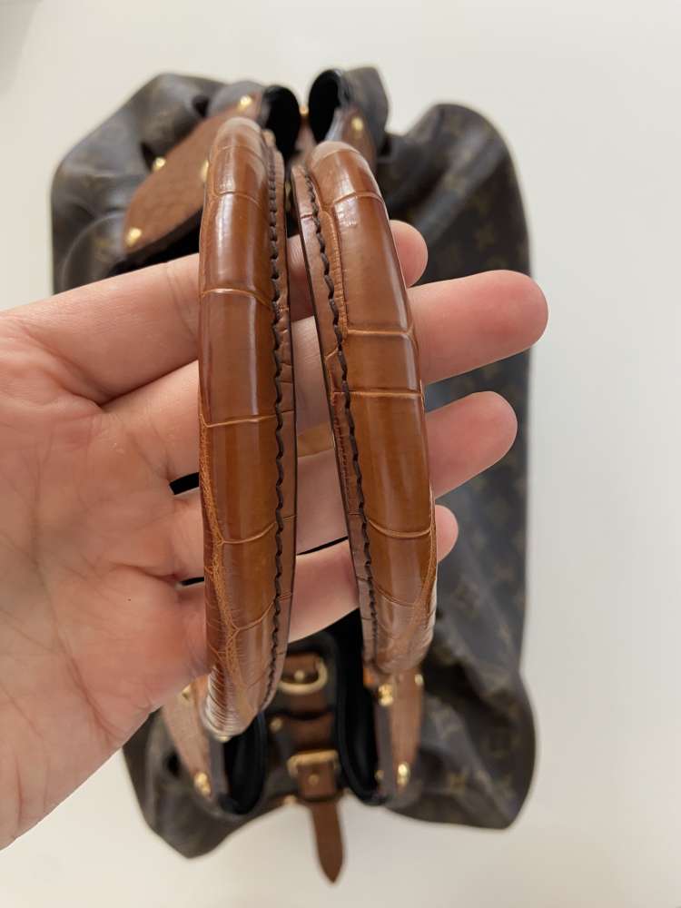 Louis Vuitton Mahina