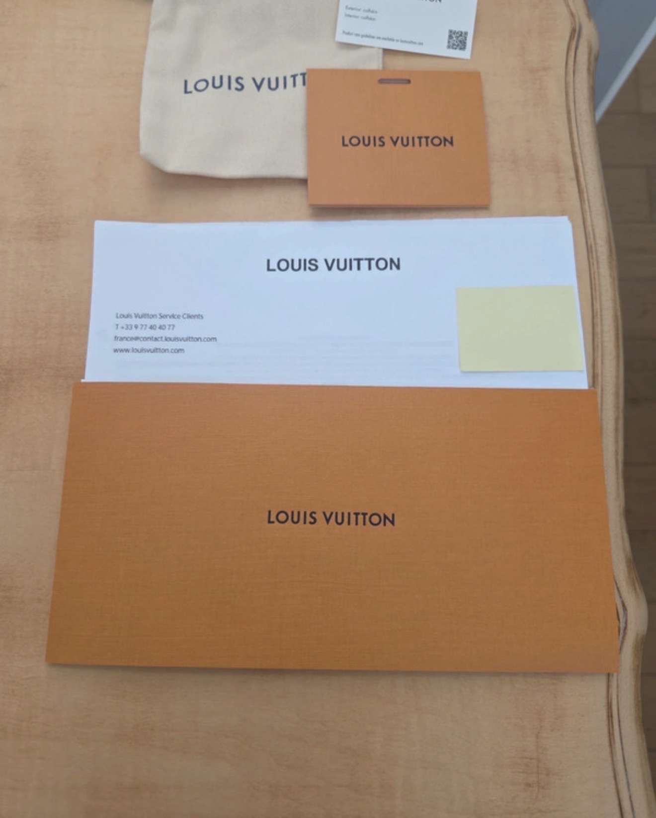 Louis Vuitton náramok