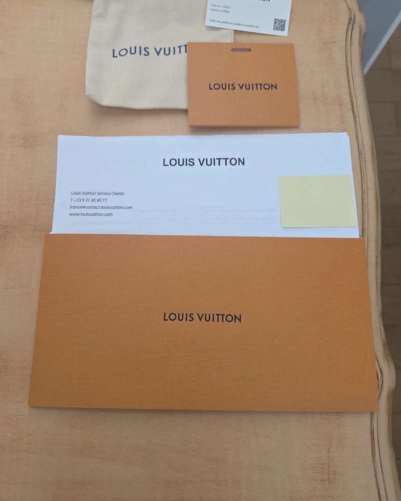 Louis Vuitton náramok
