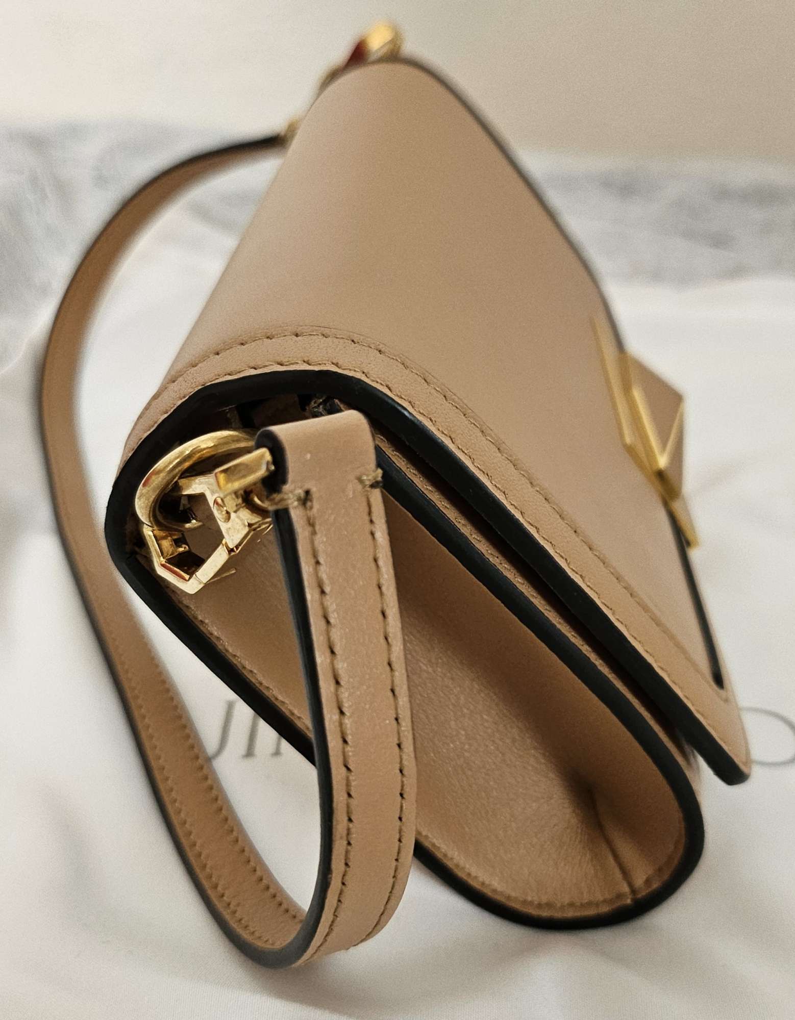 JIMMY CHOO Biscuit & Gold Diamond Mini Shoulder Bag. PC:1100 eur.