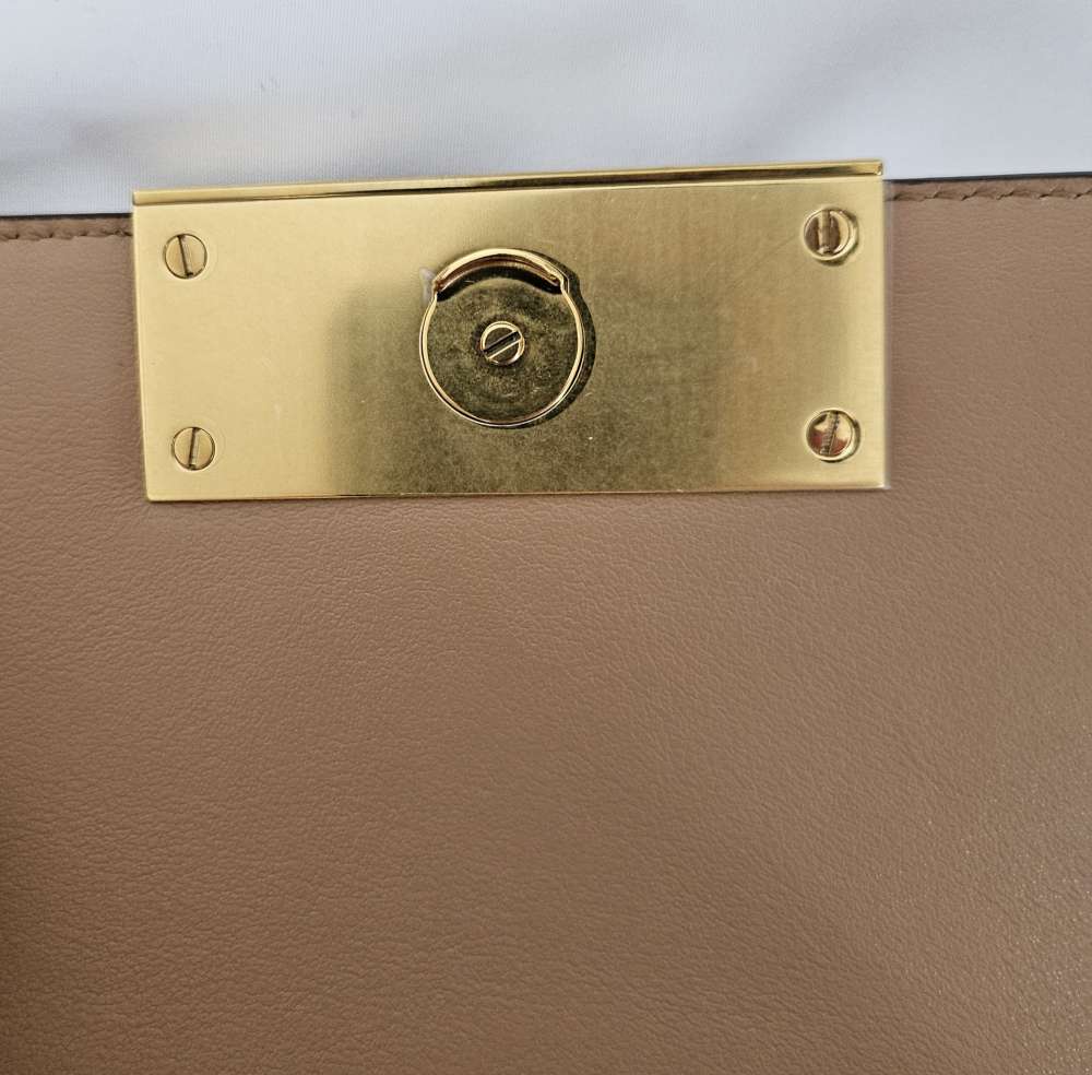JIMMY CHOO Biscuit & Gold Diamond Mini Shoulder Bag. PC:1100 eur.