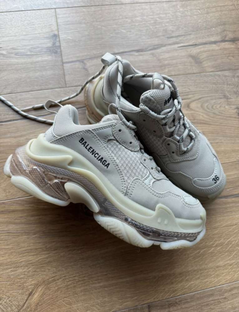Balenciaga triple s