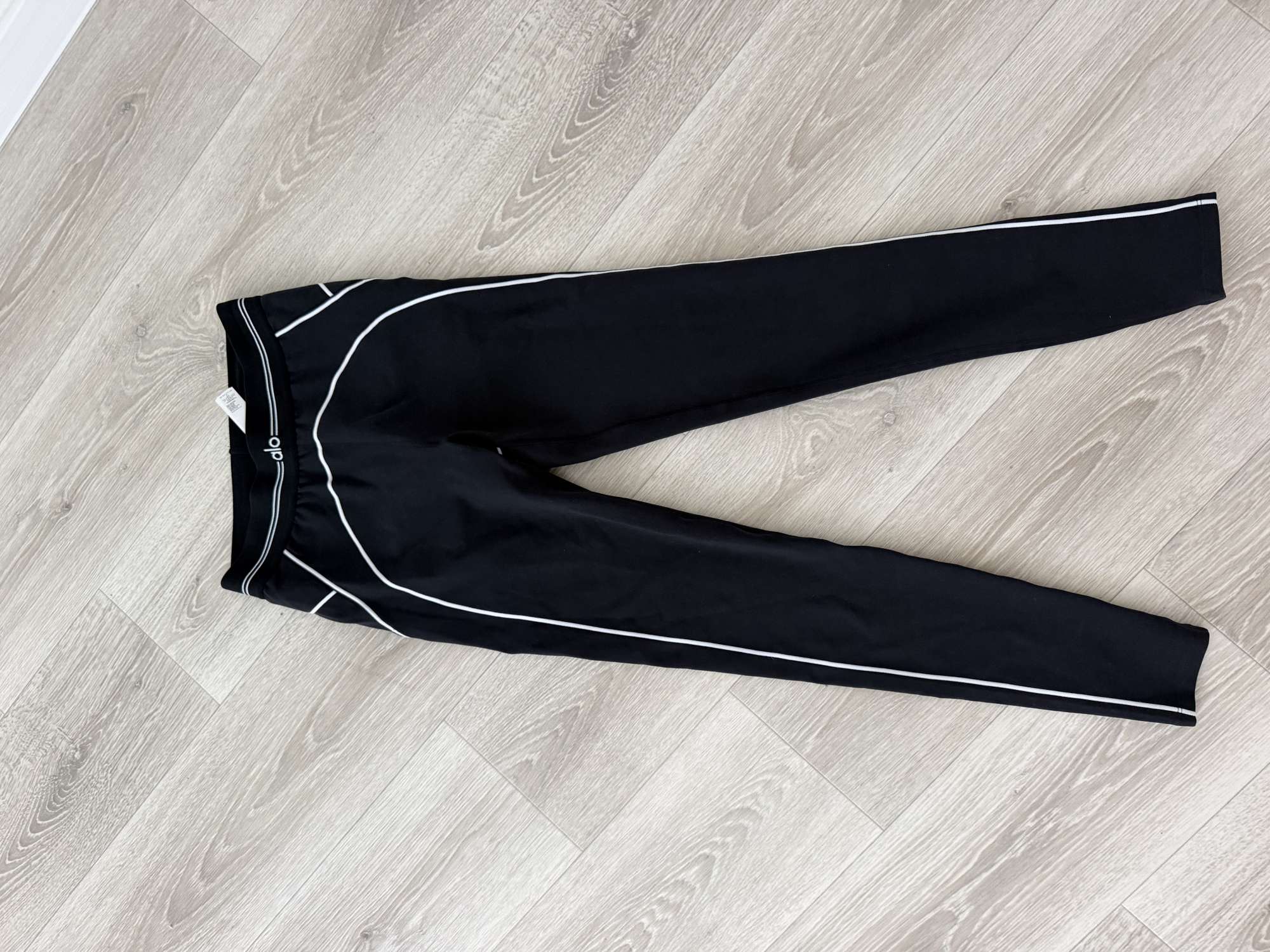 Alo Yoga legíny