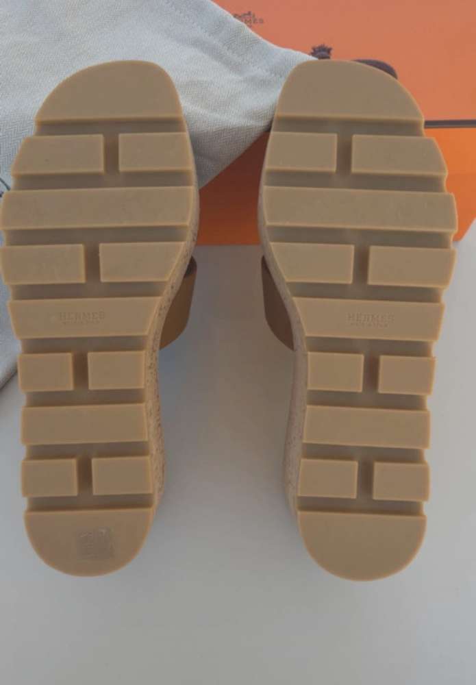 Hermes sandalky