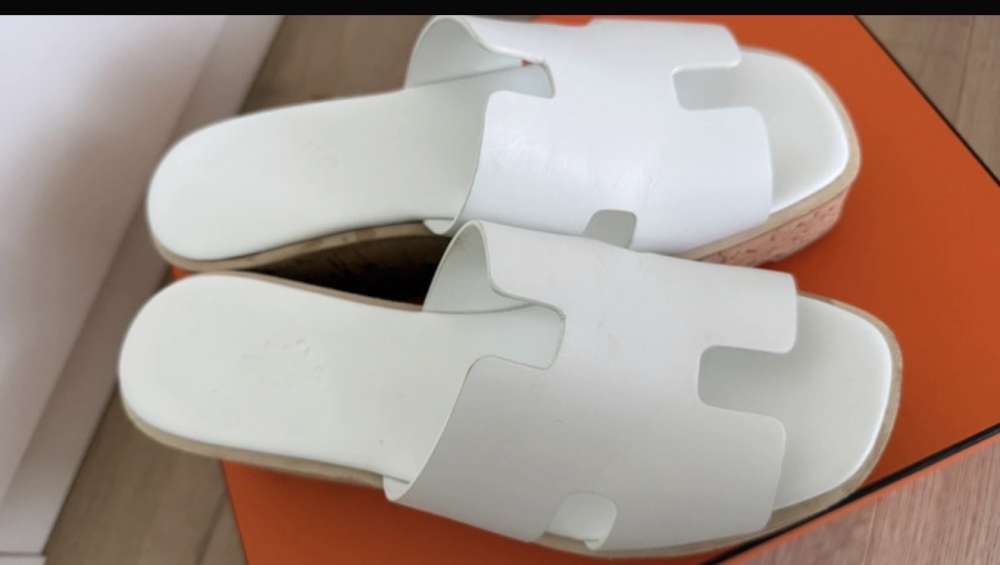 Hermes sandalky