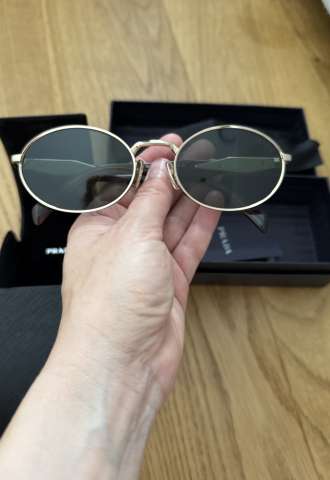 https://www.vipluxury.sk/Okuliare Prada
