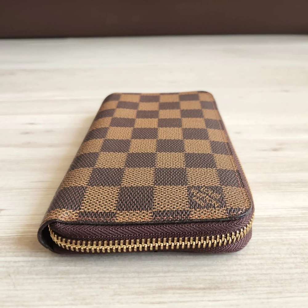 Louis Vuitton Zippy Compact