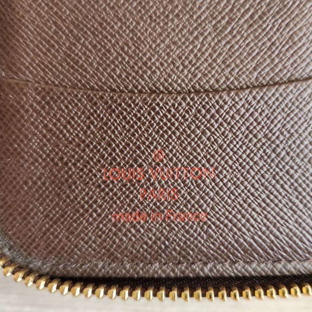 Louis Vuitton Zippy Compact
