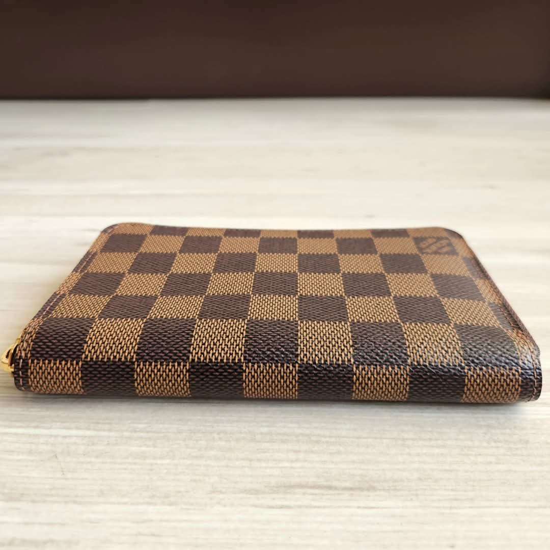 Louis Vuitton Zippy Compact