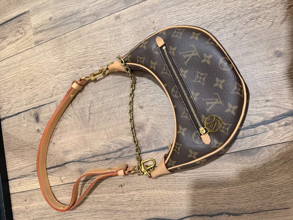 Kabelka Louis VUITTON loop