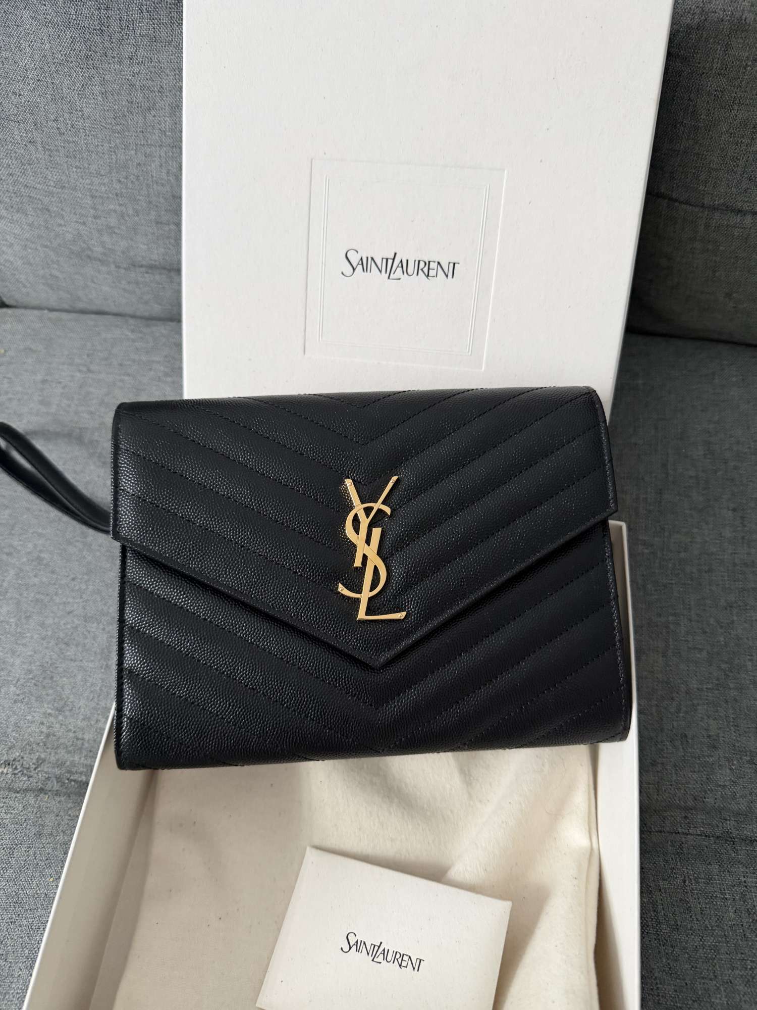Ysl clutch
