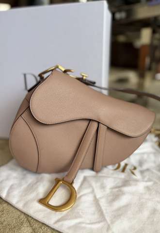 https://www.vipluxury.sk/Dior Saddle bag