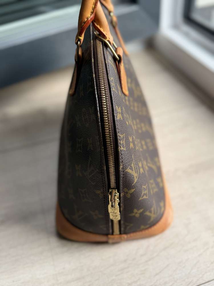 Louis Vuitton Alma